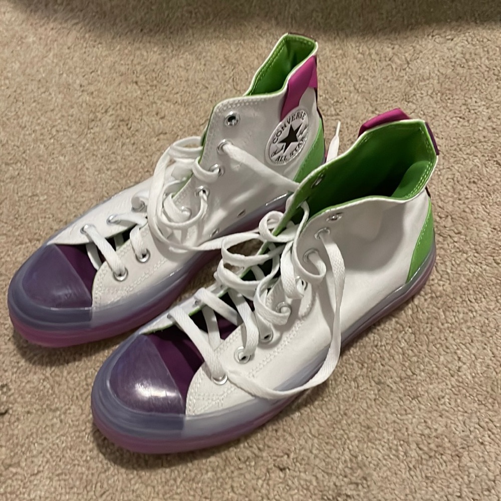 Womens colorful converse